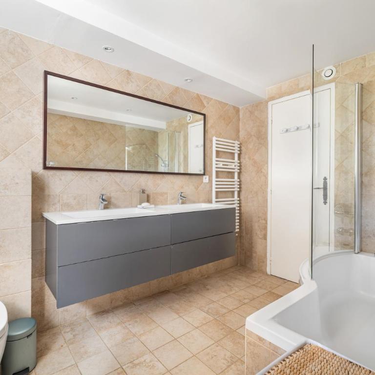 "La Bigaude" votre villa provençale climatisée, piscine et jardin à Mougins Village - Villa avec Piscine Privée - 23