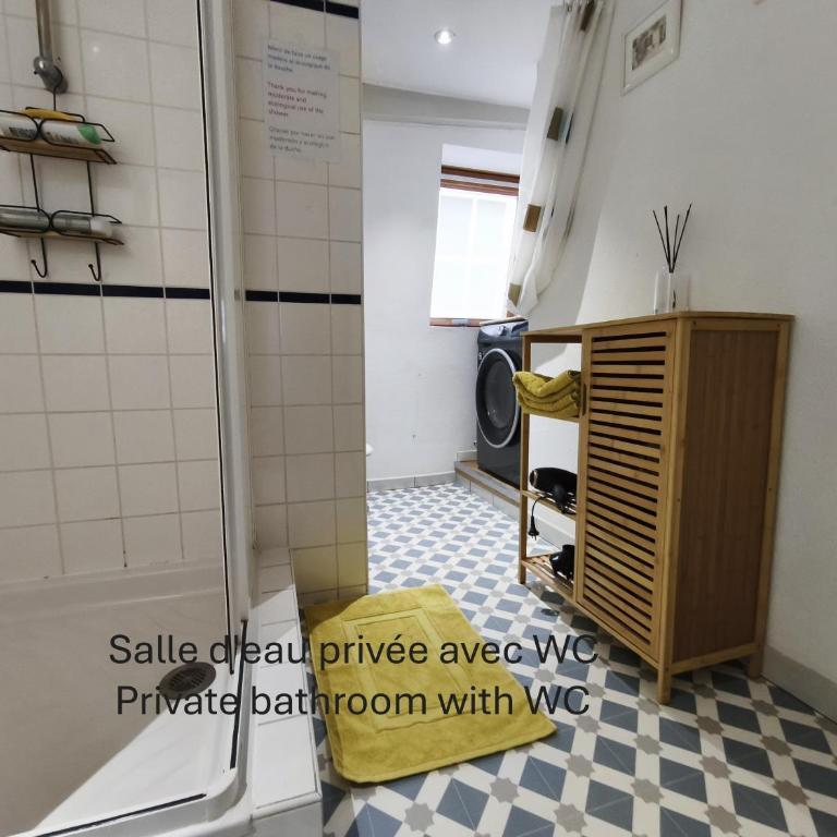 Chambre chez l'habitant - Centre historique - Salle d'eau et WC privés - Camera Matrimoniale con Bagno Privato Esterno - 3