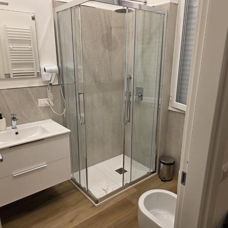 Domus Augustea Holiday Apartments - Camera Matrimoniale con Bagno Privato - 17