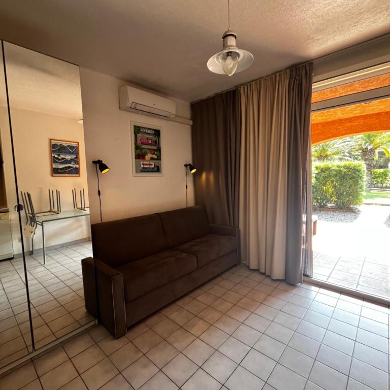Cosy studio à 100m de la plage - Apartment mit 1 Schlafzimmer - 8