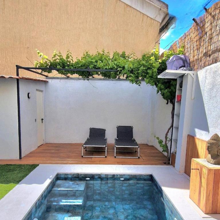 Private pool and patio, a true Oasis in Madrid - Two-Bedroom House - 38