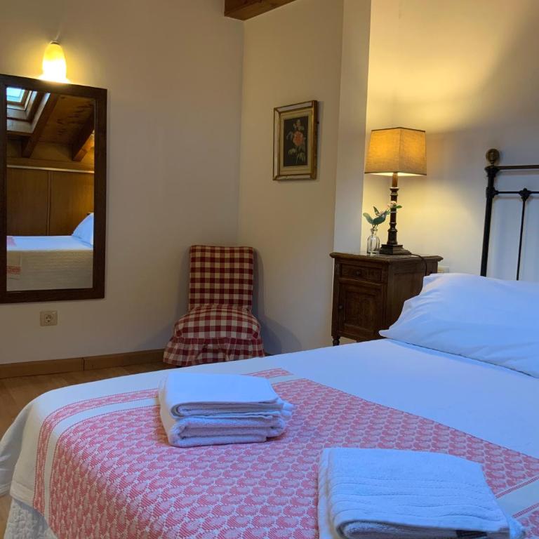 La plaza de llanes, Plaza Parres Sobrino, 6 - Two-Bedroom Deluxe Apartment - 13