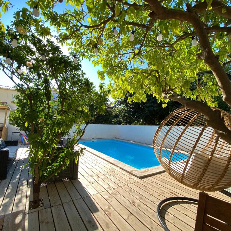 Magnifique villa familiale, 5 chambres, piscine & parking - Villa - 2