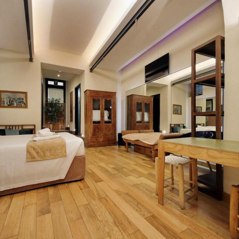 Roma Suite Loft - Large Double Room - 8