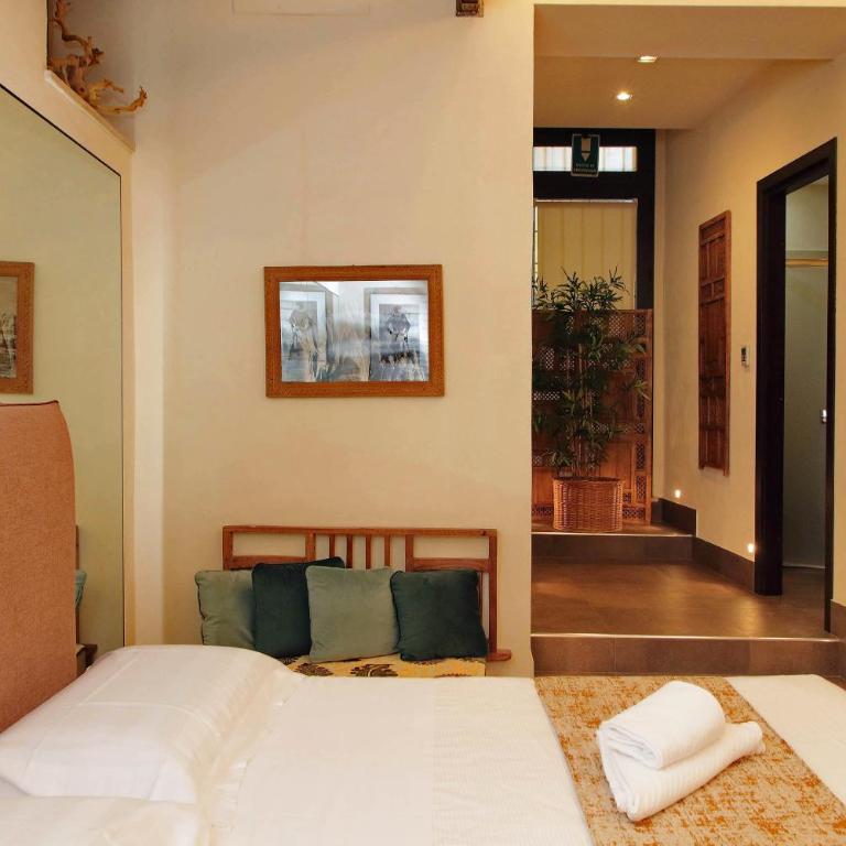 Roma Suite Loft - Large Double Room - 32