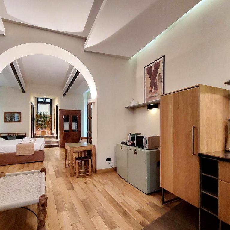 Roma Suite Loft - Large Double Room - 23