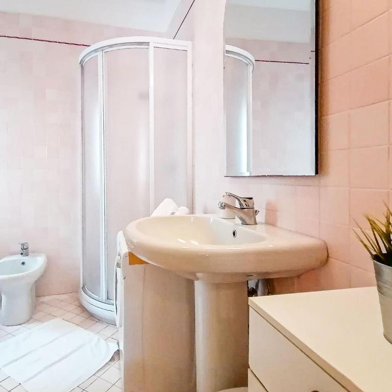 Teresa Home - One-Bedroom Apartment - 16