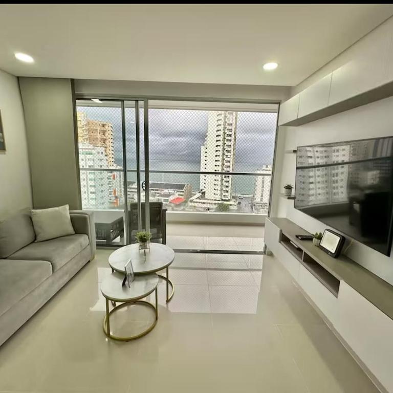 Tu apartamento en la playa piso 10 - Two-Bedroom Apartment - 82