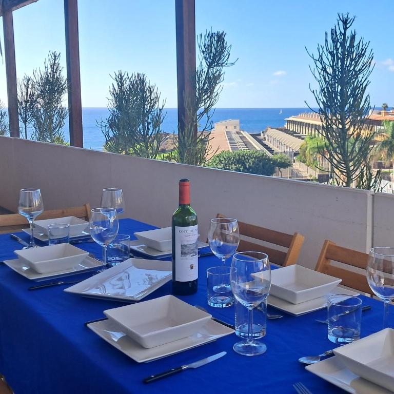 Spacious apartment with amazing view and air conditioning - by TENERIFEHINTS - Apartamento de 2 dormitorios - 1