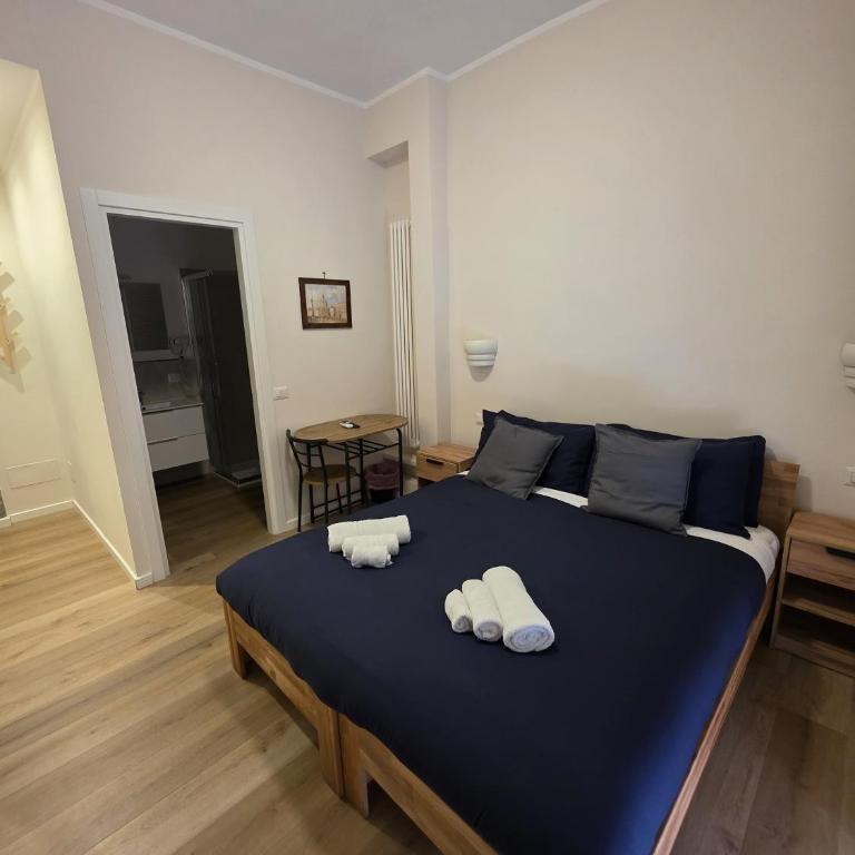 Domus Augustea Holiday Apartments - Camera Matrimoniale con Bagno Privato - 11