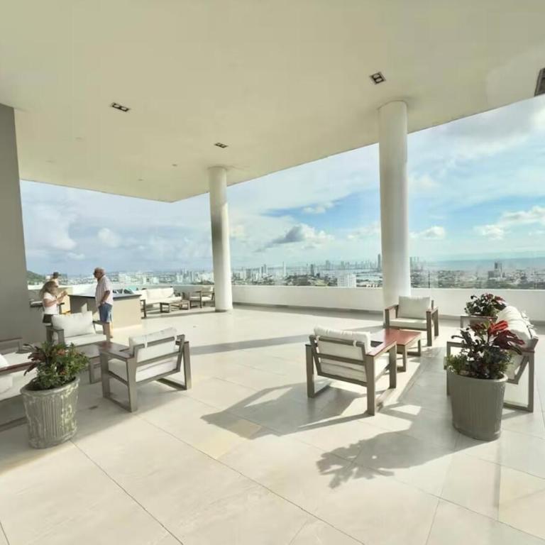 Tu apartamento en la playa piso 10 - Two-Bedroom Apartment - 40