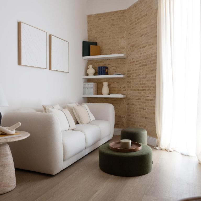 Valencia Boutique Stays - High End Apartment in Ruzafa for long stays - Two-Bedroom Apartment - 1