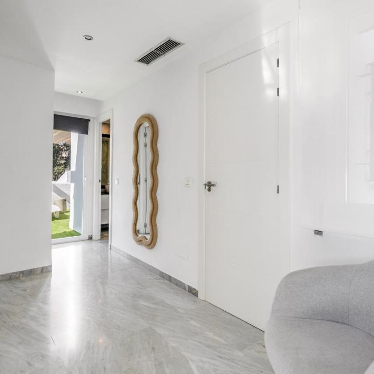 VACATION MARBELLA I Los Naranjos, Duplex Penthouse, Golf Lovers, Security, Swimming pool, Fastest WiFi with Rooftop and Terrace, Close to Puerto Banus - Three-Bedroom Apartment - 31