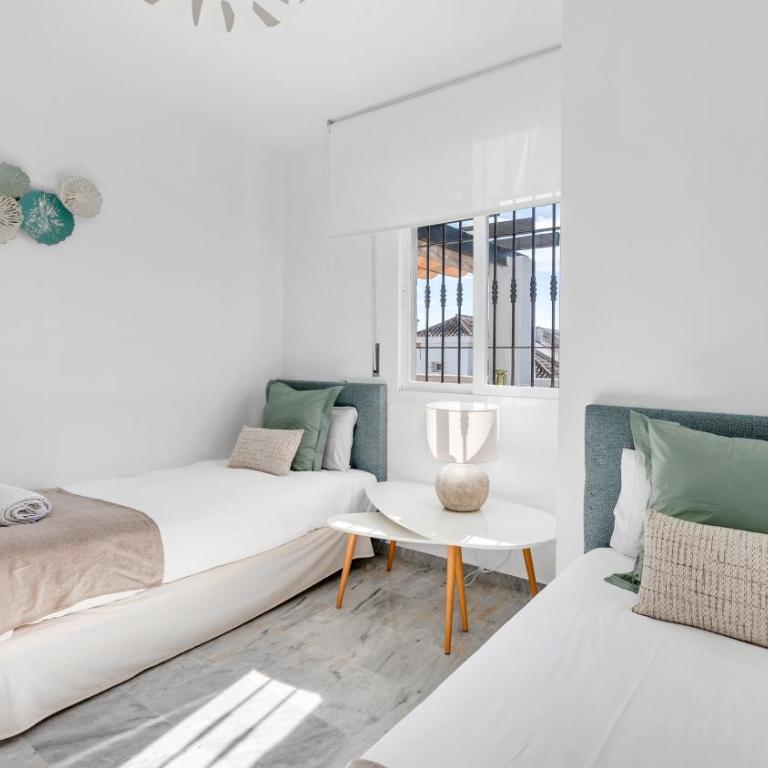 VACATION MARBELLA I Los Naranjos, Duplex Penthouse, Golf Lovers, Security, Swimming pool, Fastest WiFi with Rooftop and Terrace, Close to Puerto Banus - Three-Bedroom Apartment - 22