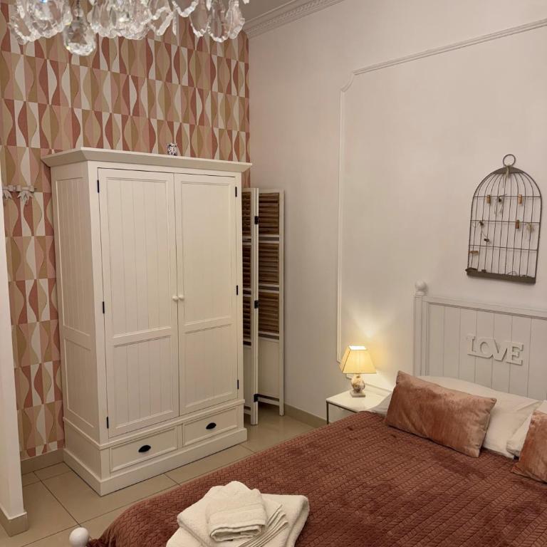 Clara's Home - Appartamento con 2 Camere da Letto - 2