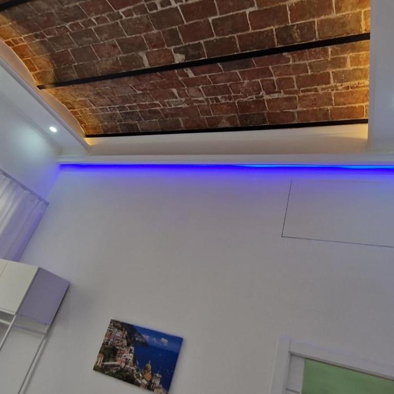 HG white - Small Double Room - 19