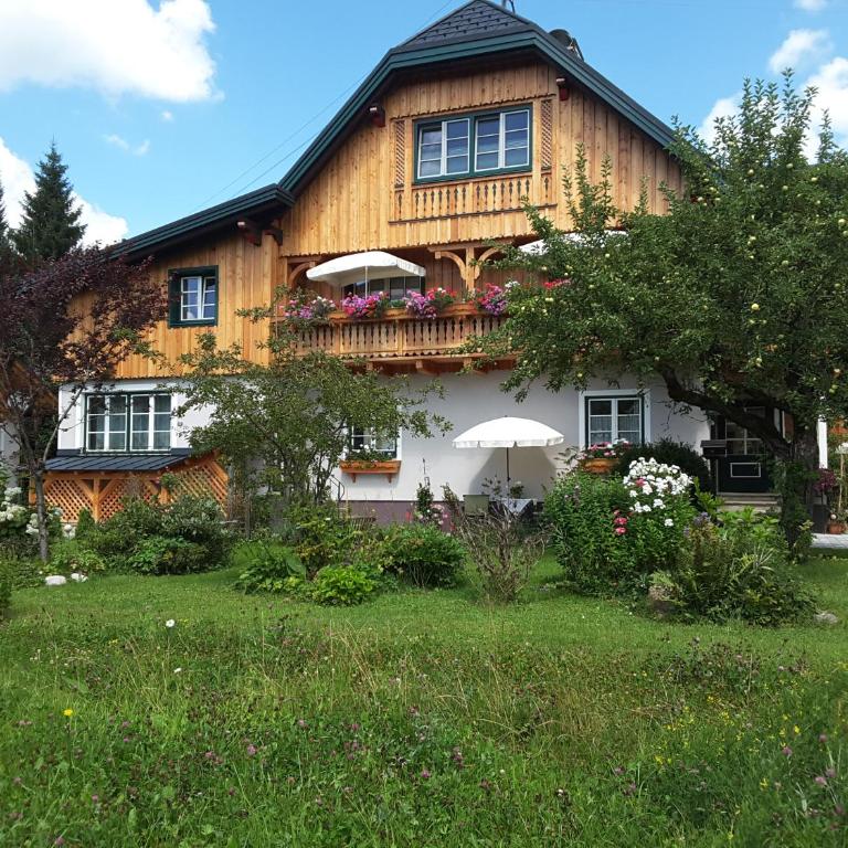 Ferienwohnung Brigitte - Apartment mit Gartenblick - 1
