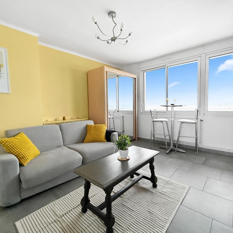 Escale marine à deux pas du sable, terrasse privée - One-Bedroom Apartment with Sea View - 5