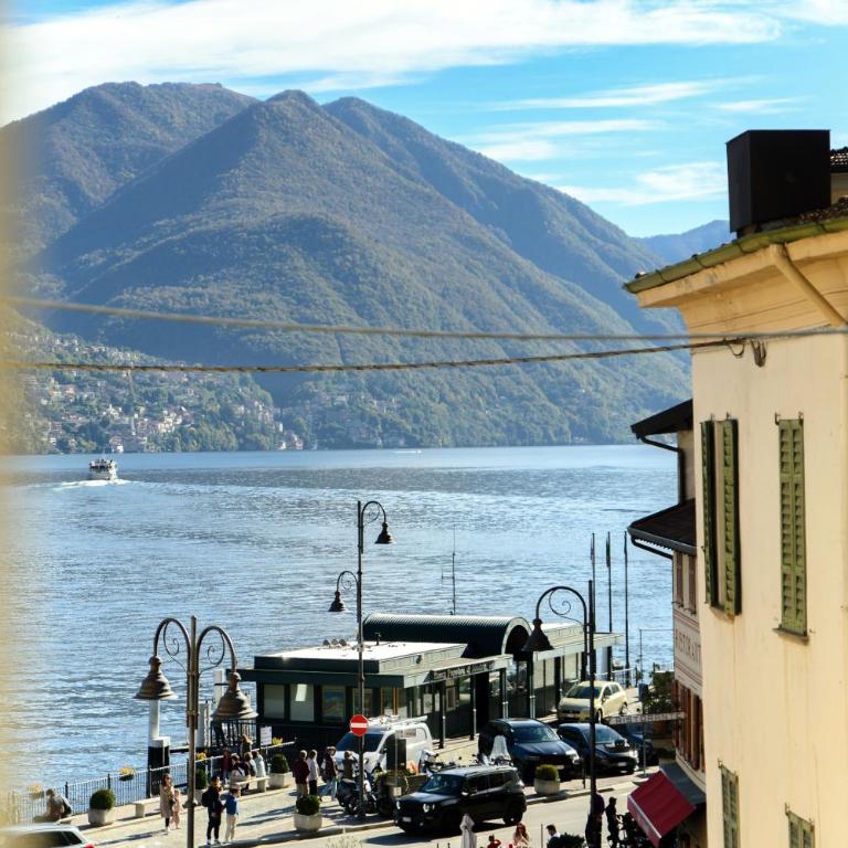 Home Holidays - by MyHomeInComo - Camera Deluxe - 7