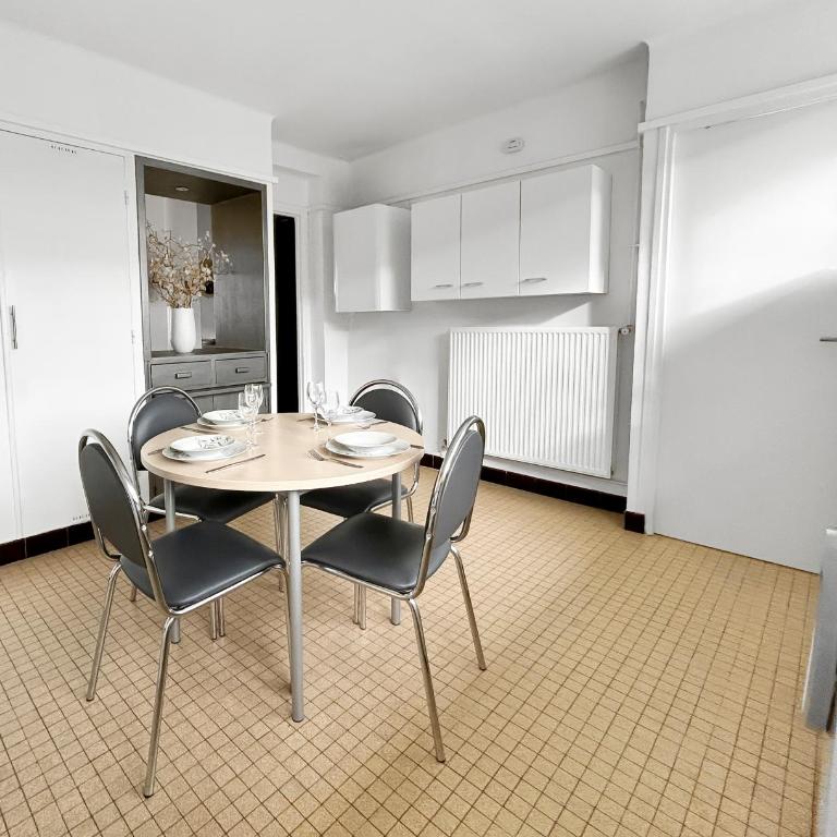 Escale marine à deux pas du sable, terrasse privée - One-Bedroom Apartment with Sea View - 13
