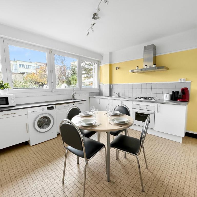 Escale marine à deux pas du sable, terrasse privée - One-Bedroom Apartment with Sea View - 14