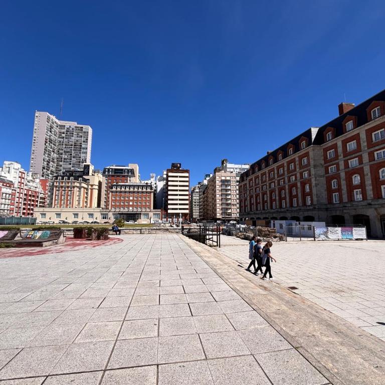Departamento a 100 mts del mar y zona Guemes - One-Bedroom Apartment - 13