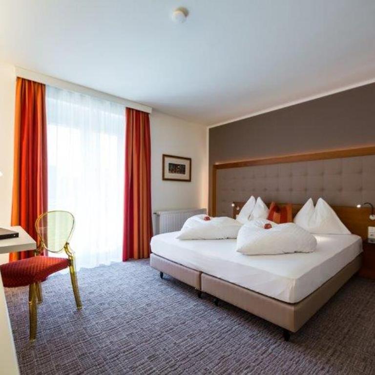 GORITSCHNIGGs Hotel - Superior Suite - 5