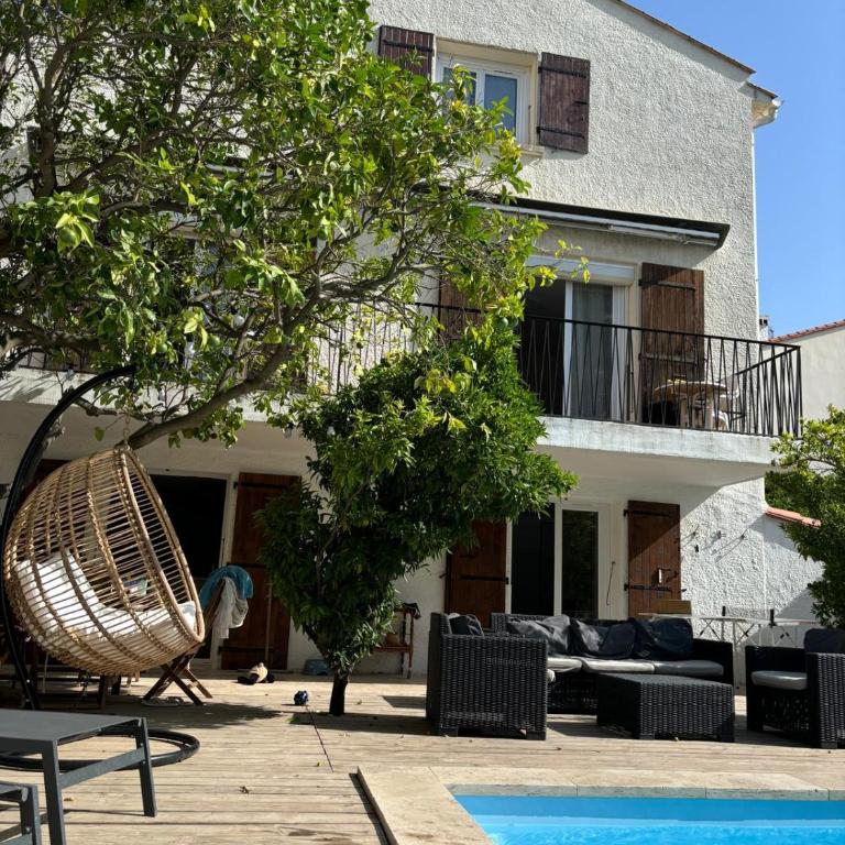 Magnifique villa familiale, 5 chambres, piscine & parking - Villa - 6