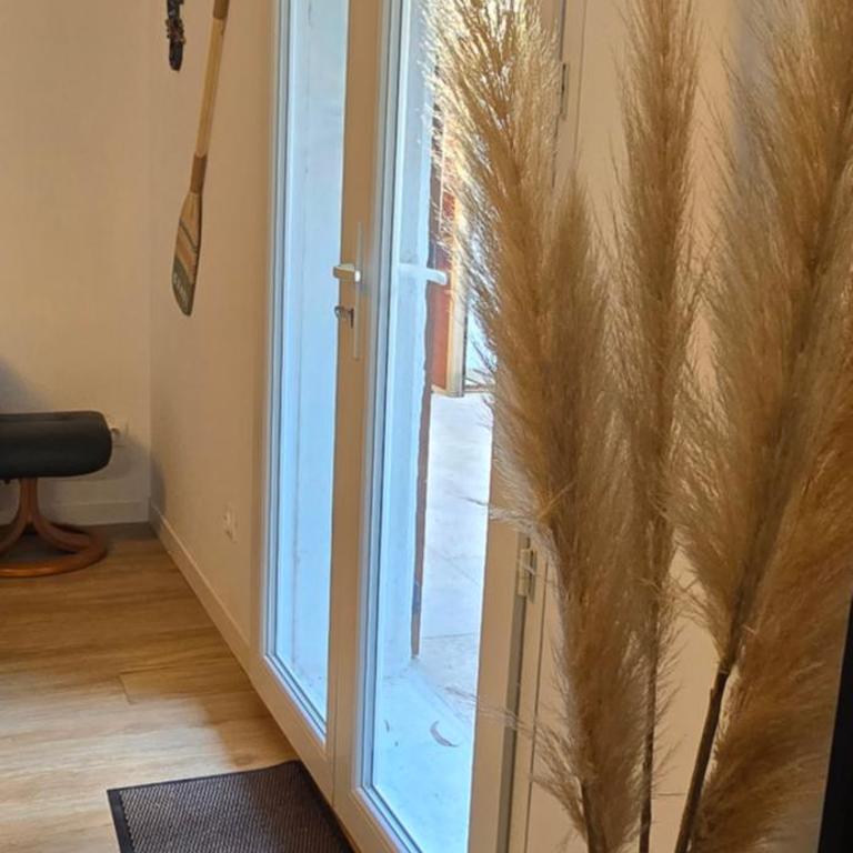 Magnifique villa familiale, 5 chambres, piscine & parking - Villa - 28