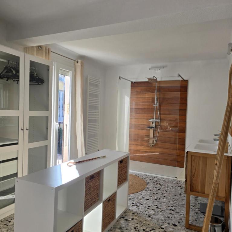 Magnifique villa familiale, 5 chambres, piscine & parking - Villa - 29