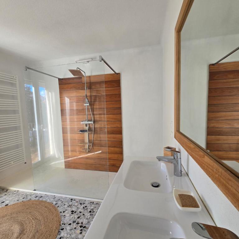 Magnifique villa familiale, 5 chambres, piscine & parking - Villa - 33
