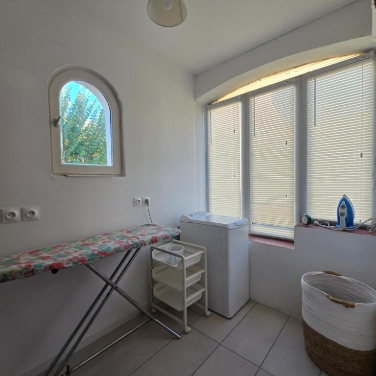 Magnifique villa familiale, 5 chambres, piscine & parking - Villa - 48