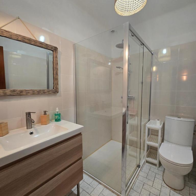 Magnifique villa familiale, 5 chambres, piscine & parking - Villa - 42