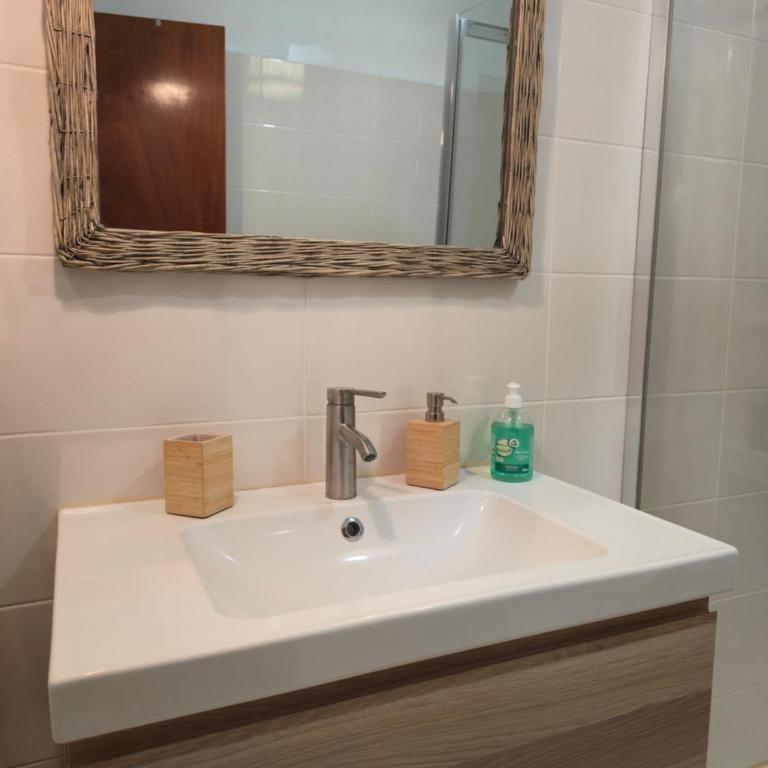 Magnifique villa familiale, 5 chambres, piscine & parking - Villa - 45