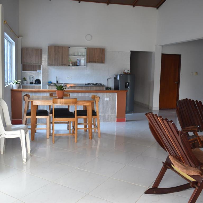 Apartamento Villa Alba - Apartamento de 3 dormitorios con balcón - 1