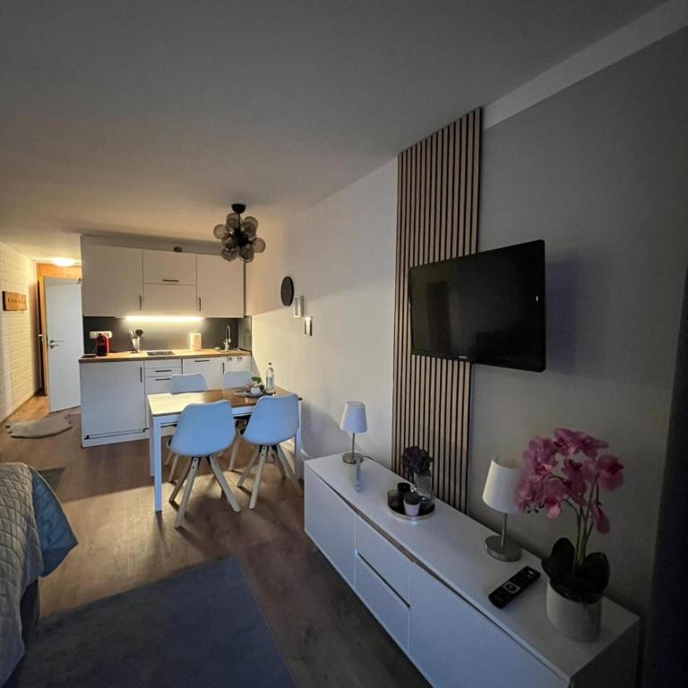 Apartment Wohlfühl-Oase mit Pool & Sauna, aktivCard inkl - Appartamento con Balcone - 16