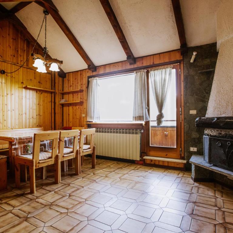 Rifugio di Famiglia a due minuti dalle piste - Parcheggio e Wifi Gratuito - Appartamento con 2 Camere da Letto - 7