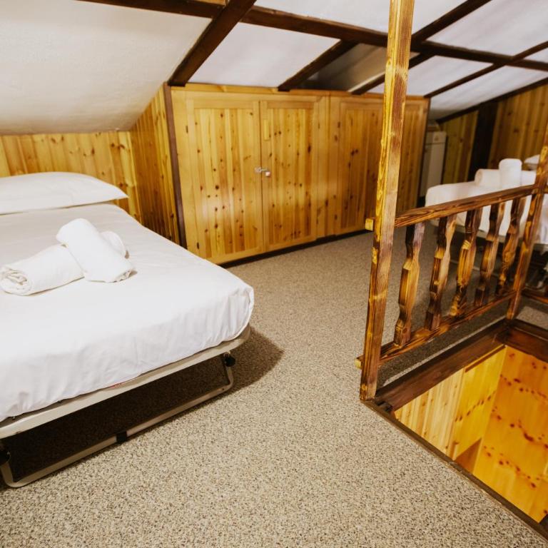 Rifugio di Famiglia a due minuti dalle piste - Parcheggio e Wifi Gratuito - Appartamento con 2 Camere da Letto - 8