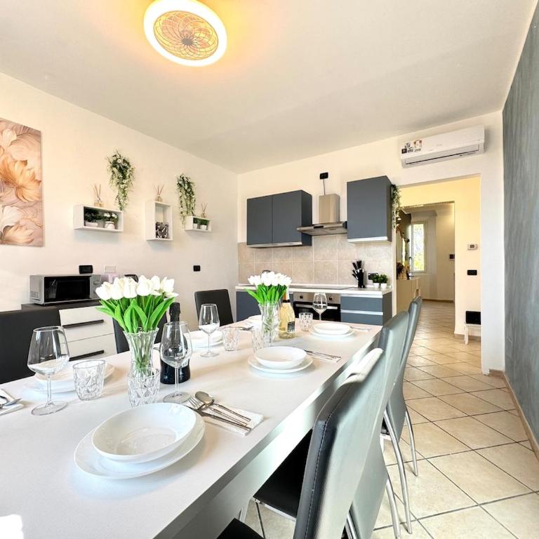 Evelyne HOME - centro storico a due passi - - Three-Bedroom Apartment - 29