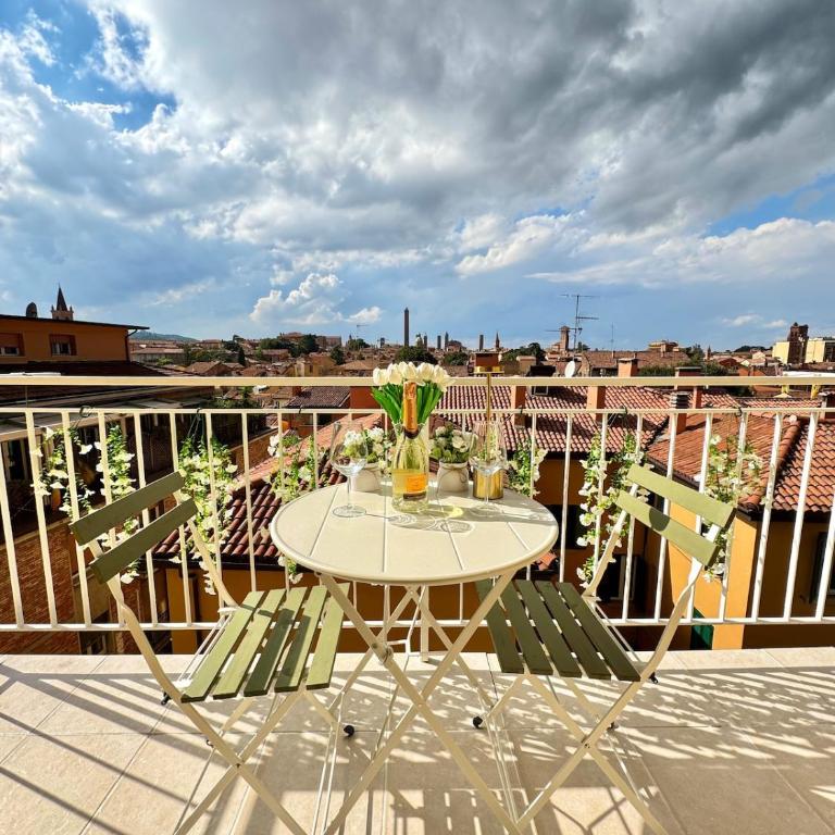 Evelyne HOME - centro storico a due passi - - Three-Bedroom Apartment - 3
