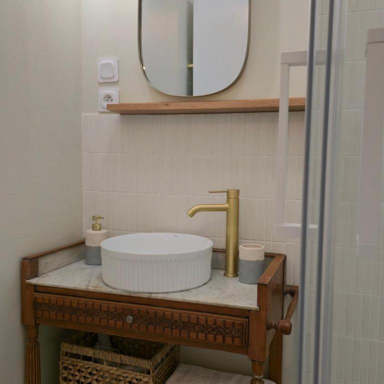 Les Vignes - Studio 25m2, Clim, Parking, proche centre ville et transport - Studio avec Balcon - 3
