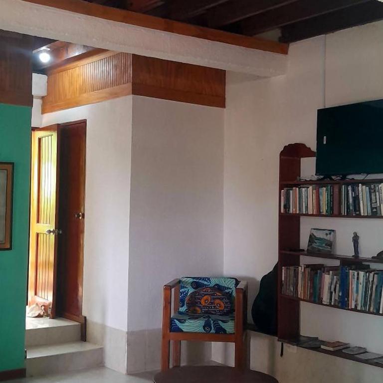 Windy View Guest House - Two-Bedroom Apartment with Balcony and Sea View - 17