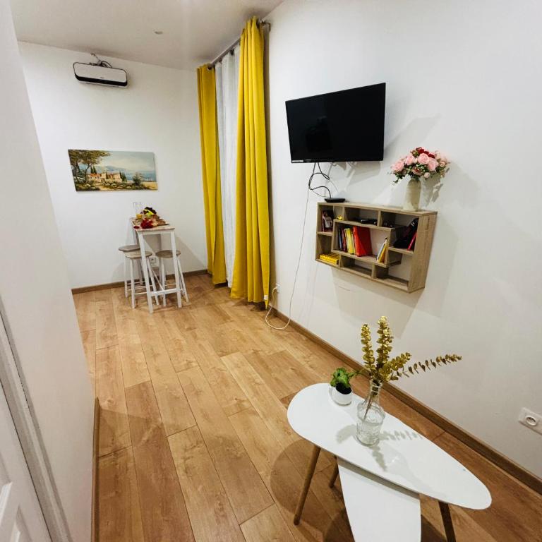 La parenthèse - Proche gare - Saint Etienne - Appartement 1 Chambre - 8