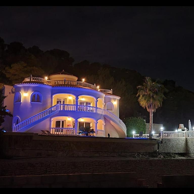 Villa with fantastic sea view pool 23x12 Jacuzzi - Villa - 3