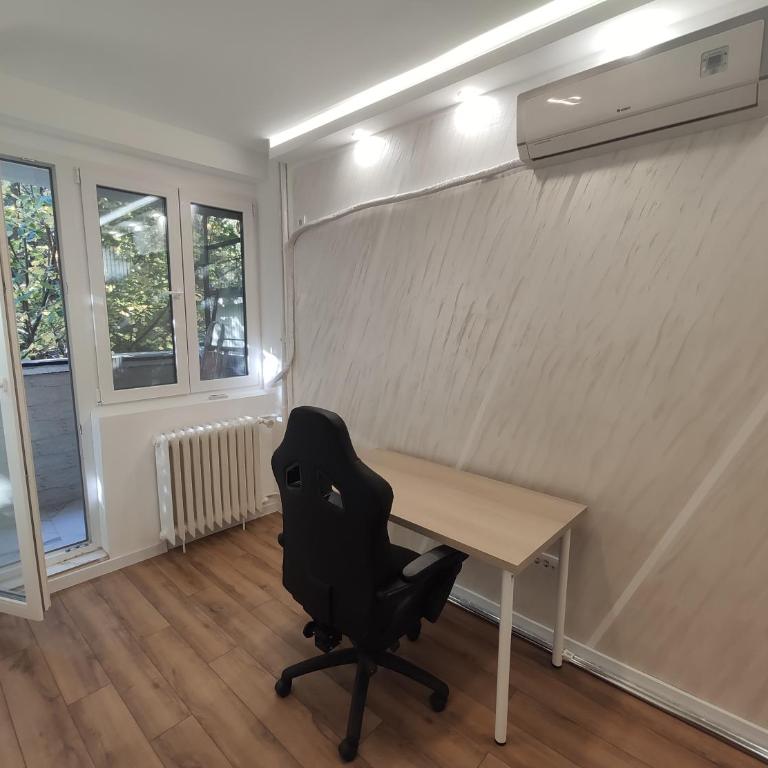 Nela Lux - One-Bedroom Apartment - 6