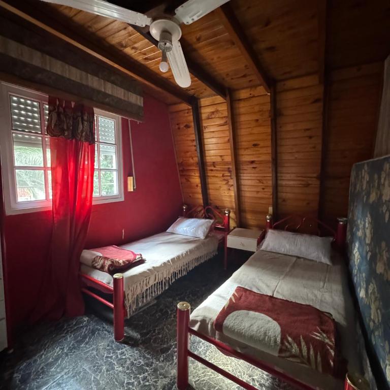 Gran Casa Quinta con Quincho y Piscina - Casa de 2 dormitorios - 25