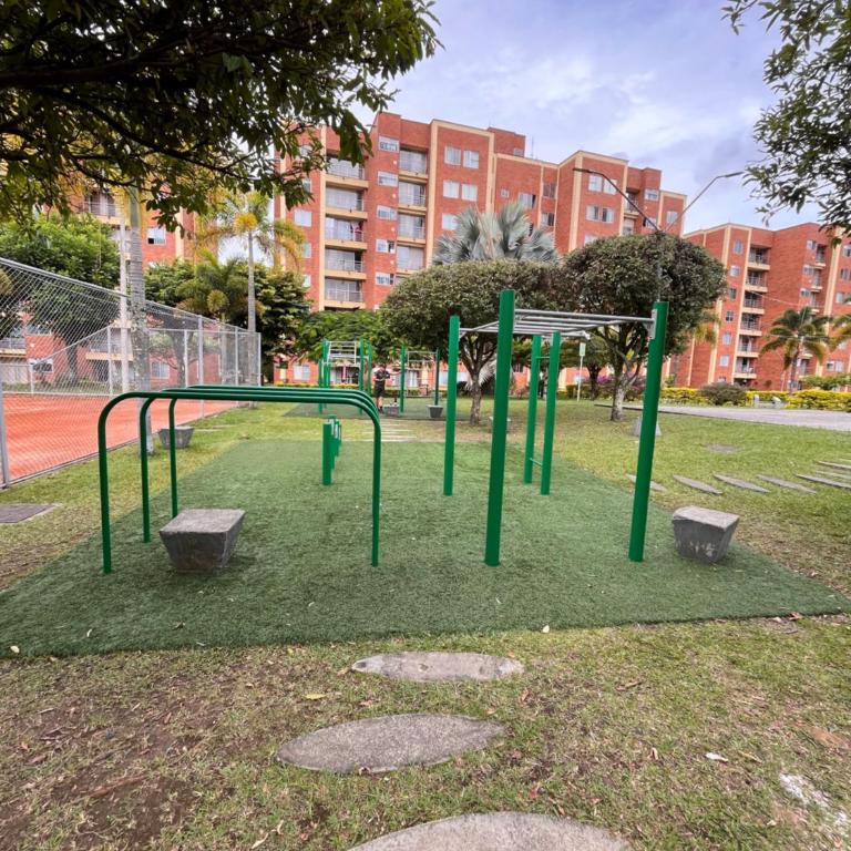 Apartamento amoblado nuevo - Apartamento con vistas a la piscina - 48