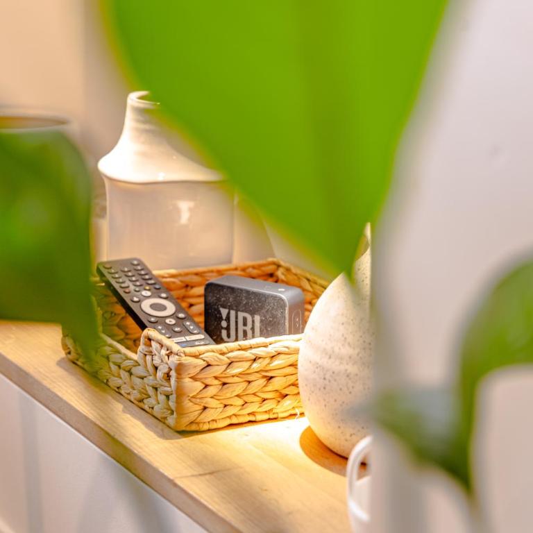 Newly Renovated Gem, Old Antibes - Appartement 2 Chambres - 13
