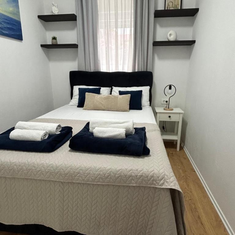 Apartment Tajra - Two-Bedroom Apartment - 9