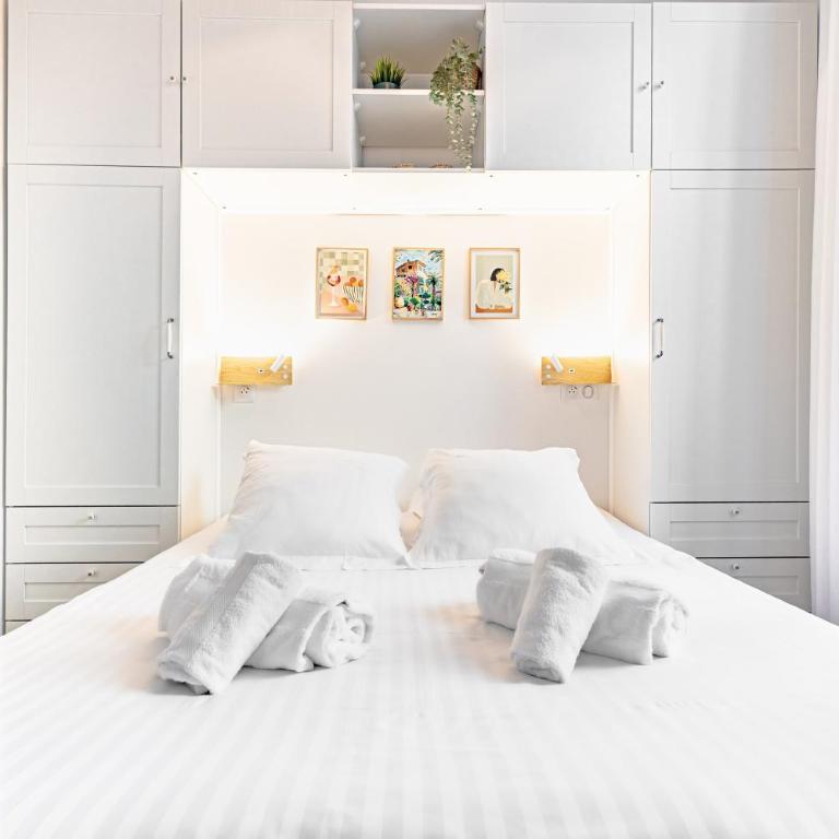 Newly Renovated Gem, Old Antibes - Appartement 2 Chambres - 7